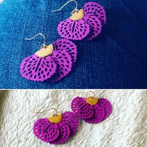 Fuchsia Eyelet Fan Bohemian Gold Earrings NWT